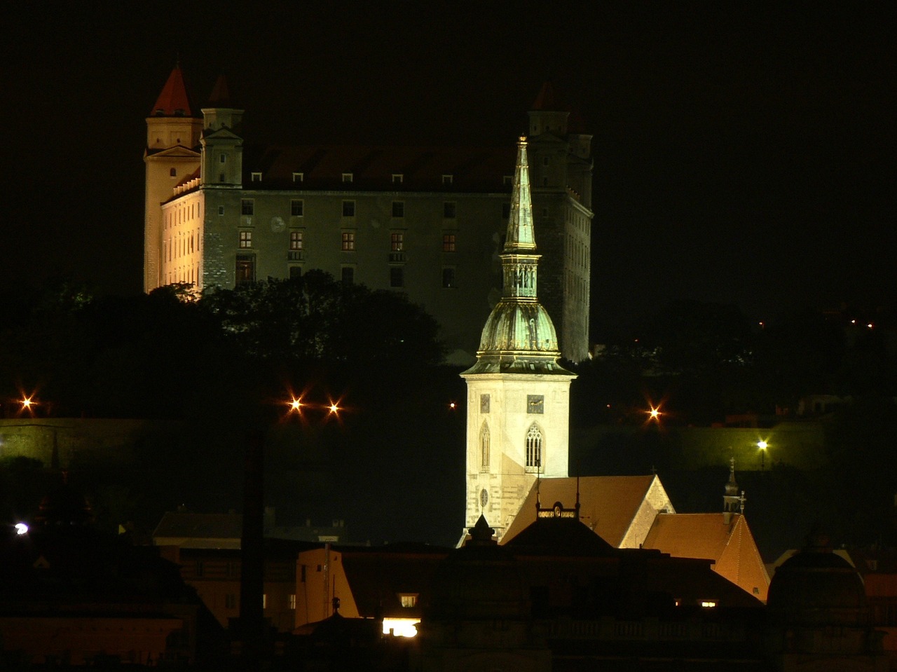 slovakia bratislava night free photo