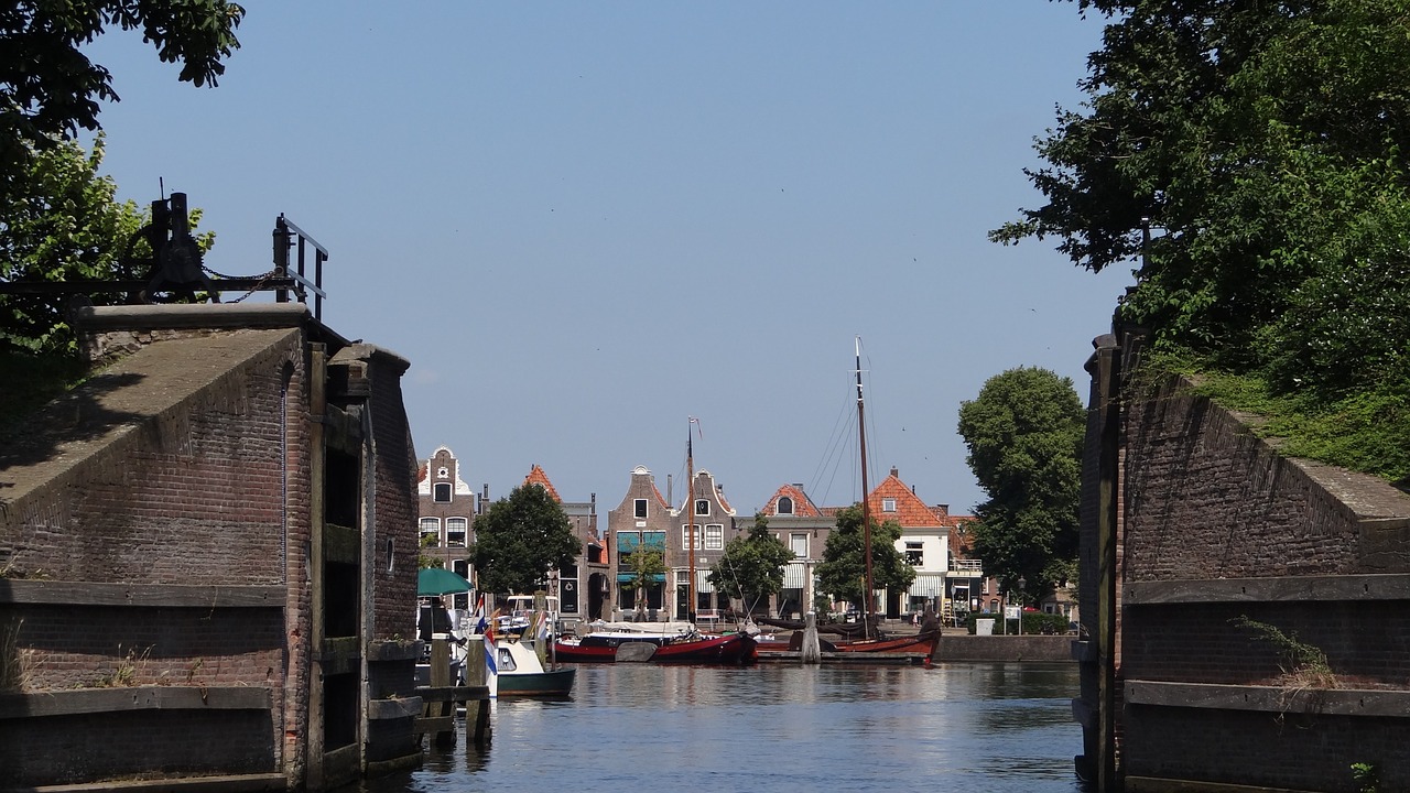 sluis holland boat free photo