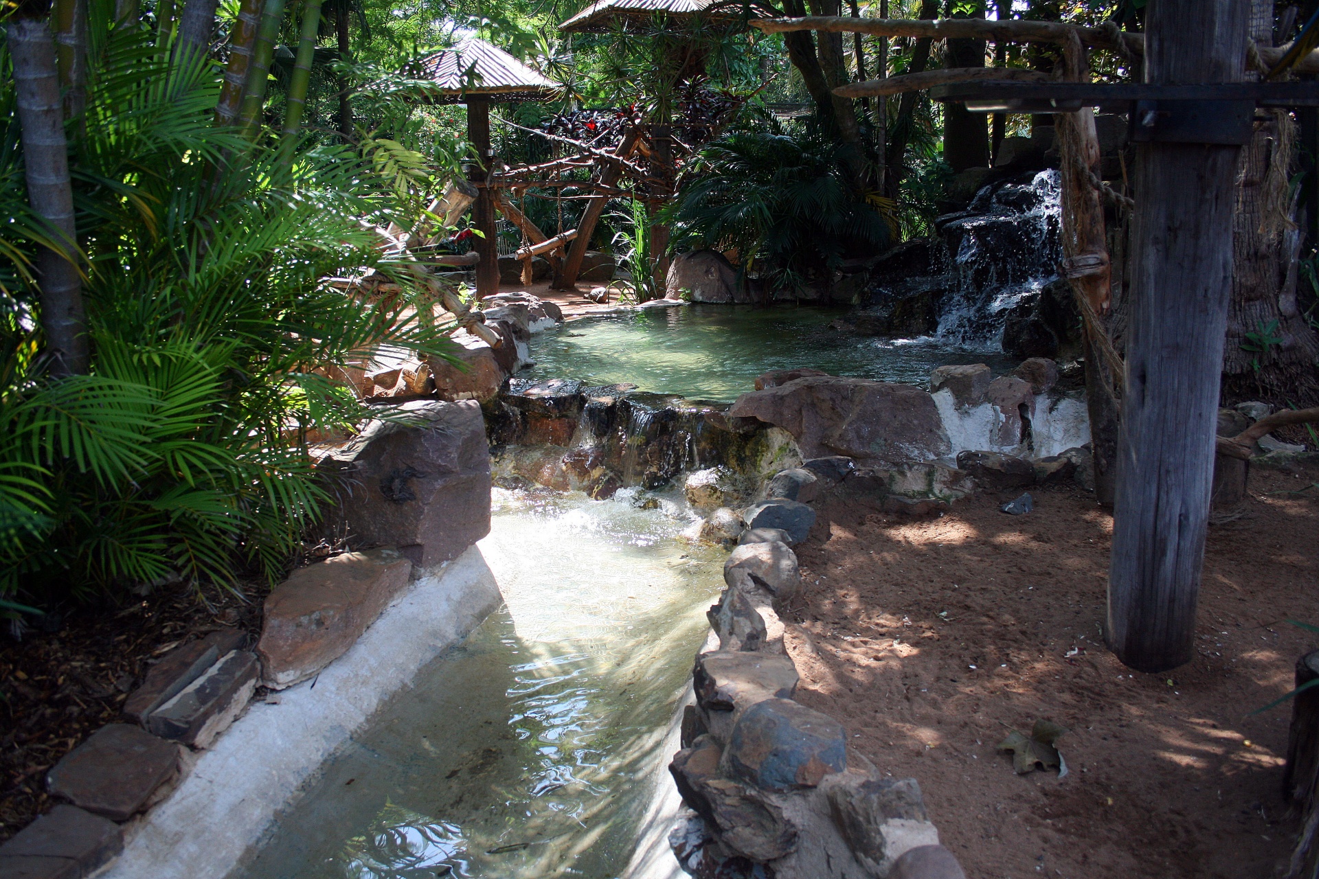 garden feature rock free photo