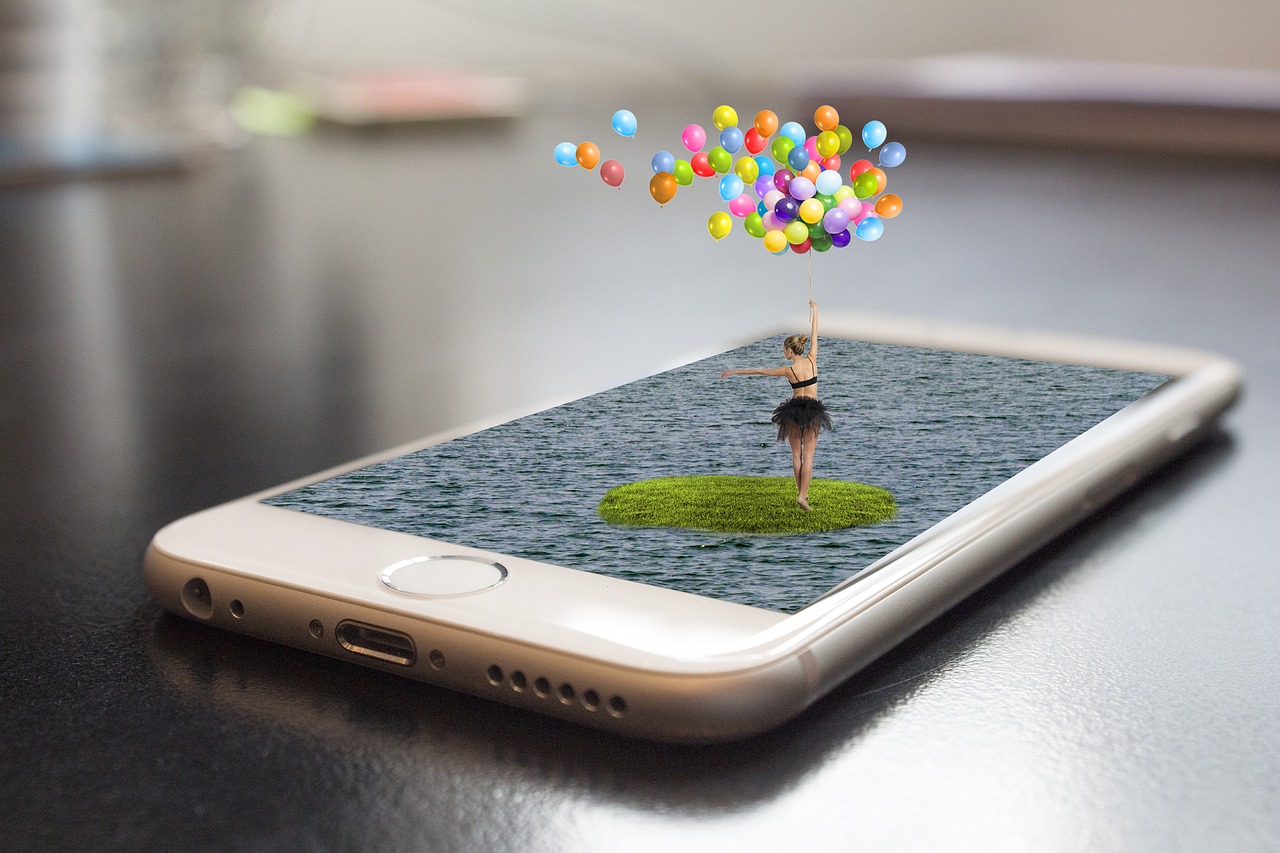 smartphone composing dancer free photo