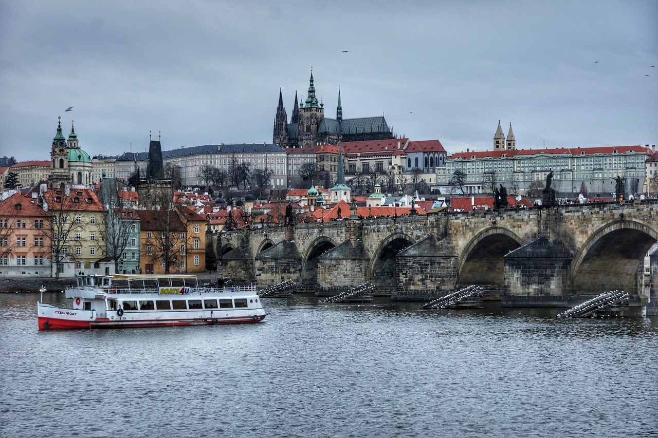 smetana prague bridge free photo