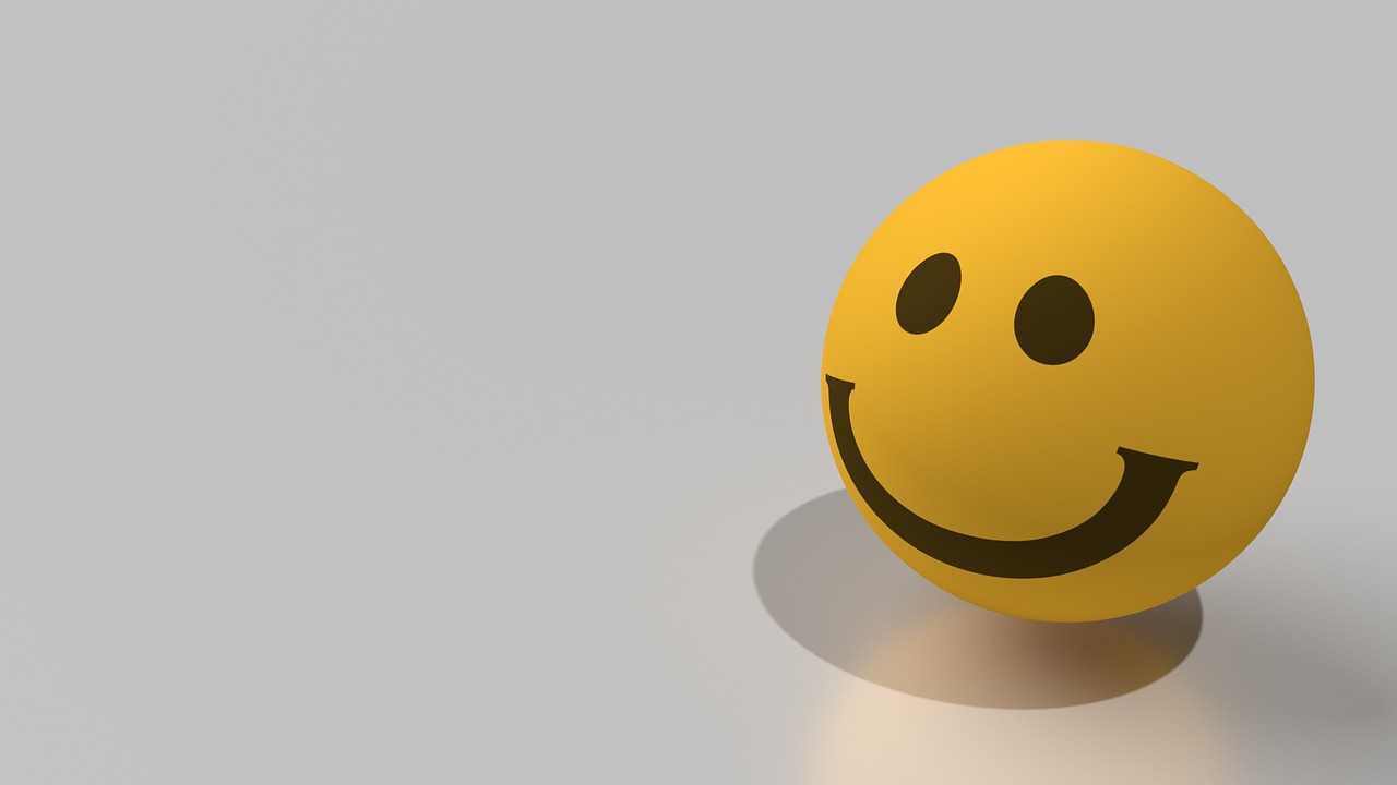 smiley face emoji free photo
