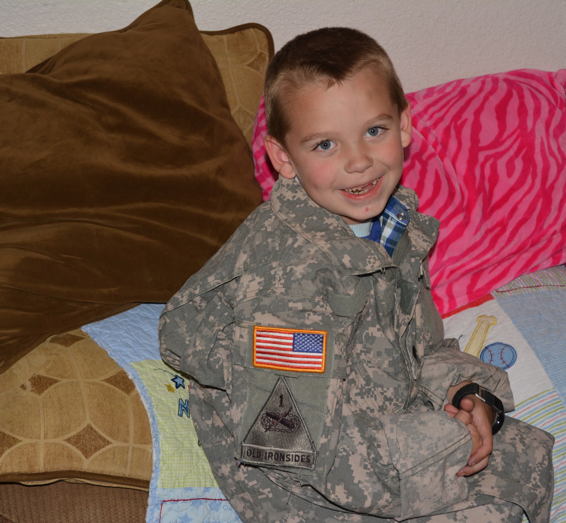 baby boy military free photo