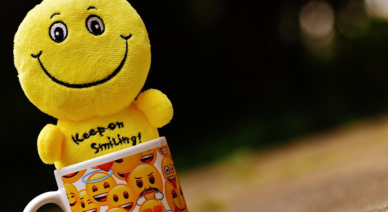 smilies cup yellow free photo