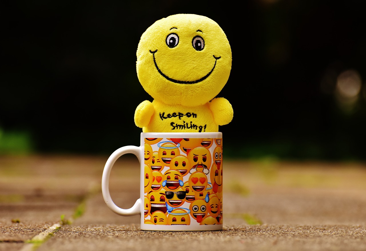 smilies cup yellow free photo