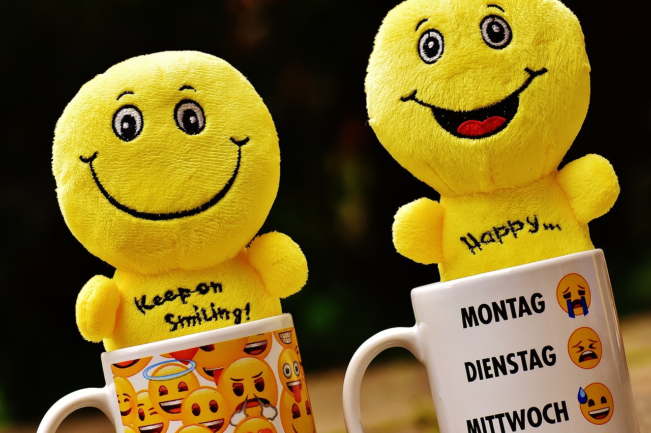 smilies cup yellow free photo