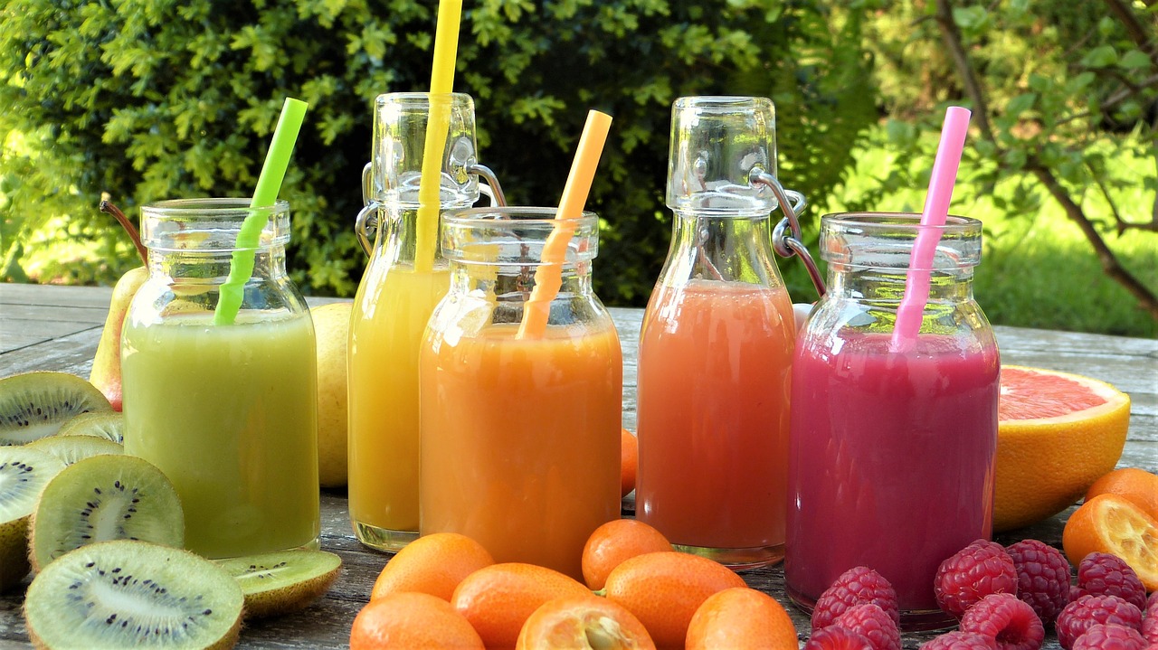 smoothies juice fruits free photo