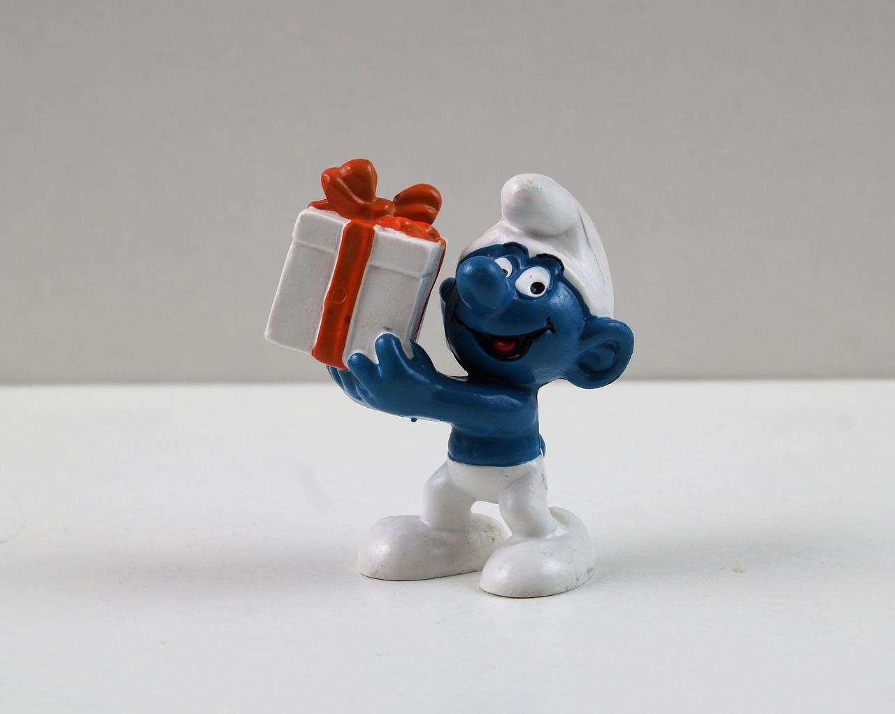 smurf smurfs gift smurf free photo