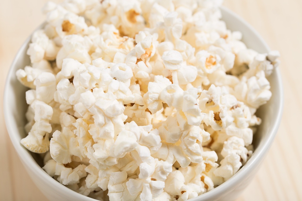 snack movie popcorn free photo