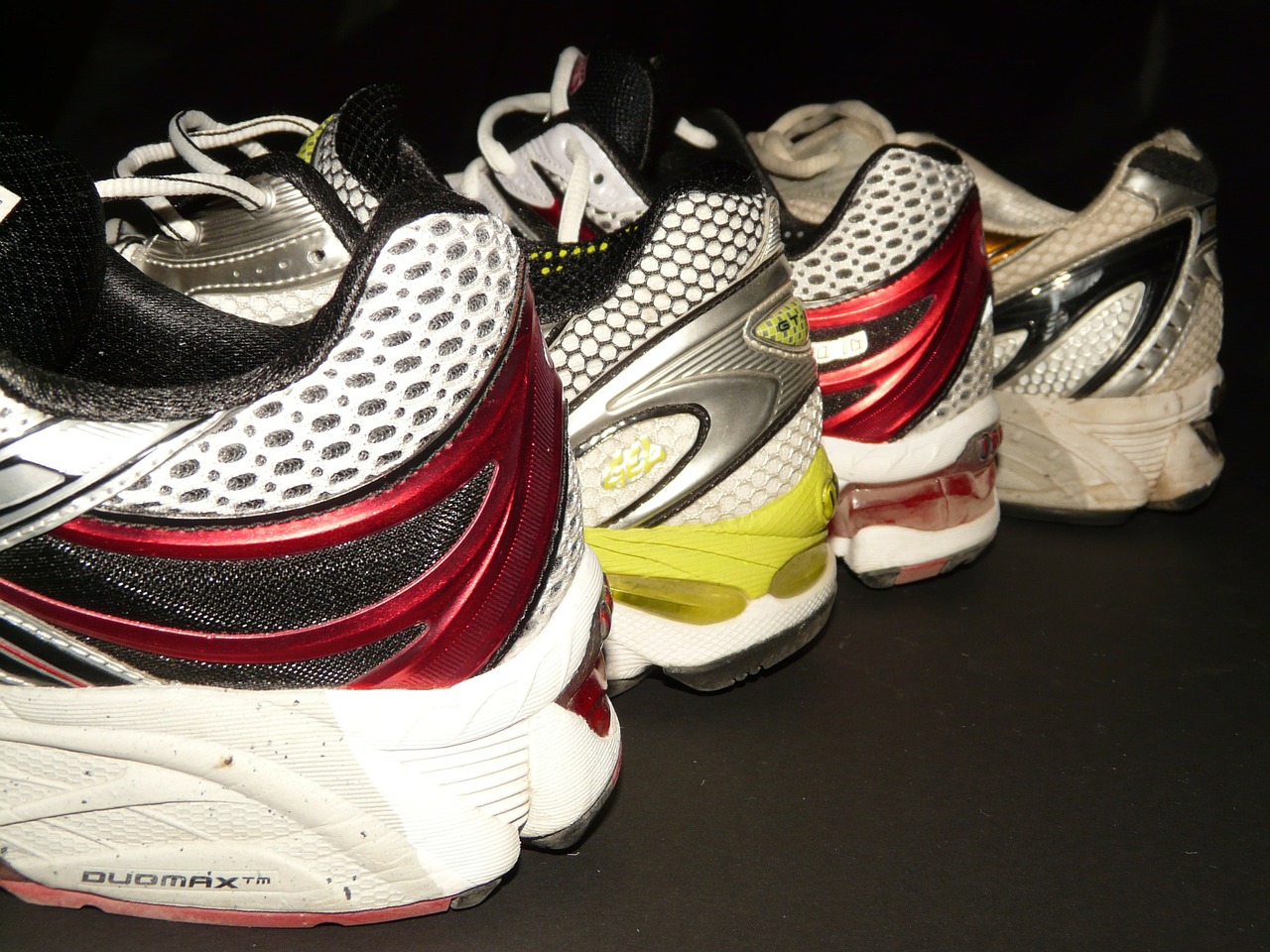 sneakers sport run free photo