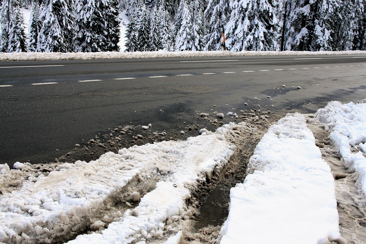 snow winter dream highway free photo