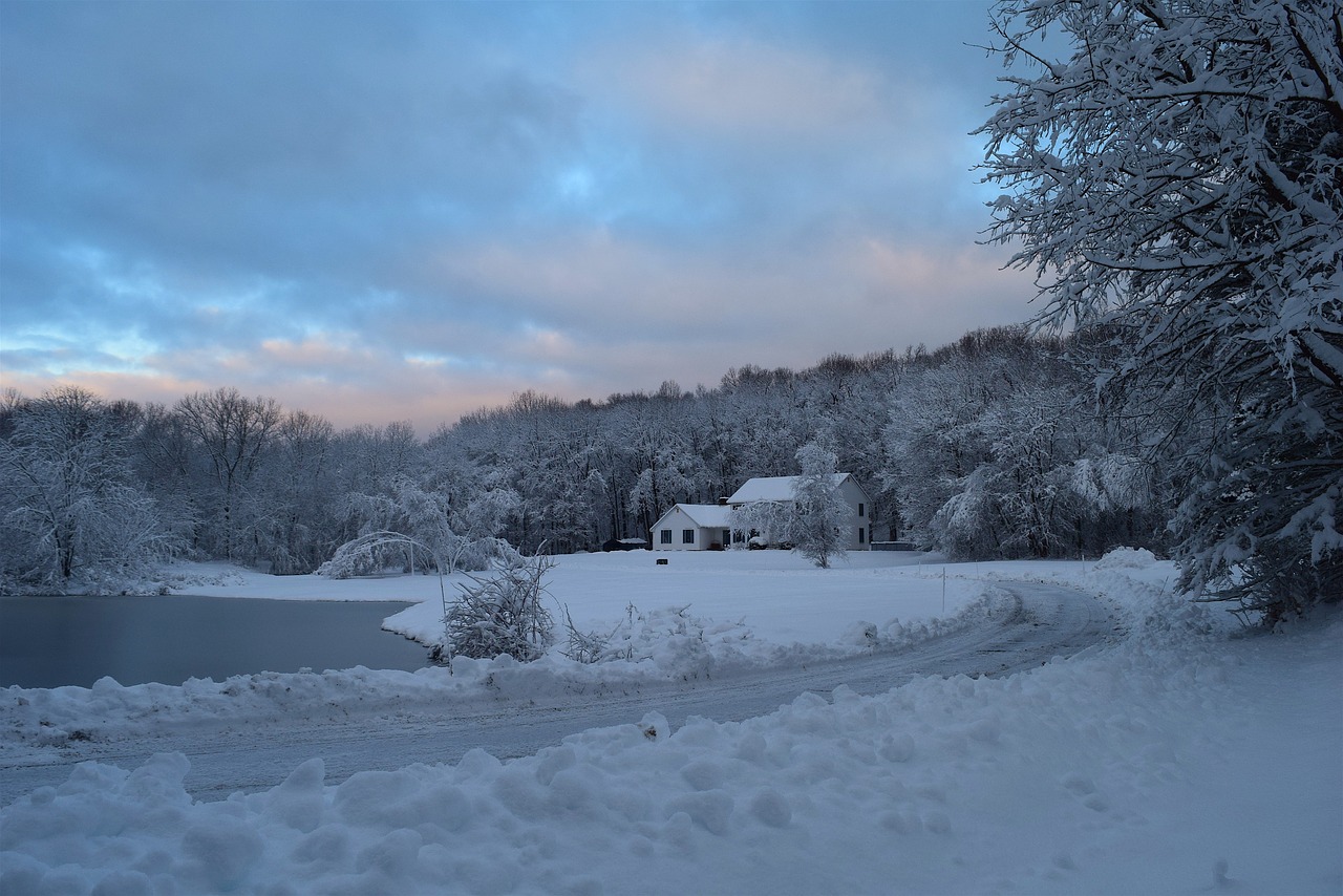 snow house winter free photo