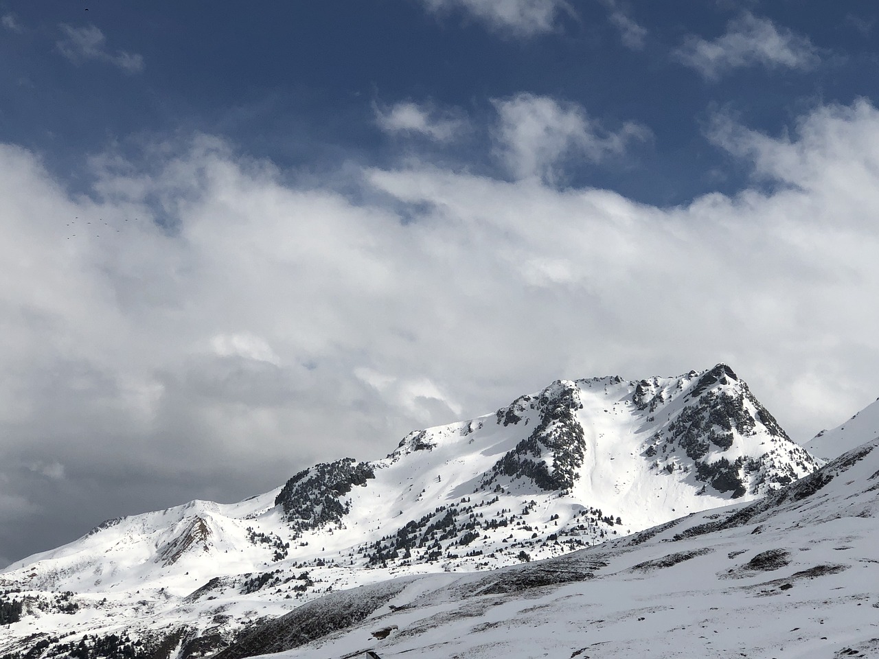 snow  mountain  panoramic free photo