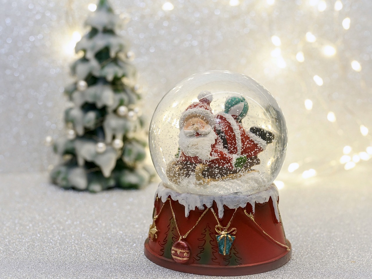 snow ball  santa claus  christmas free photo