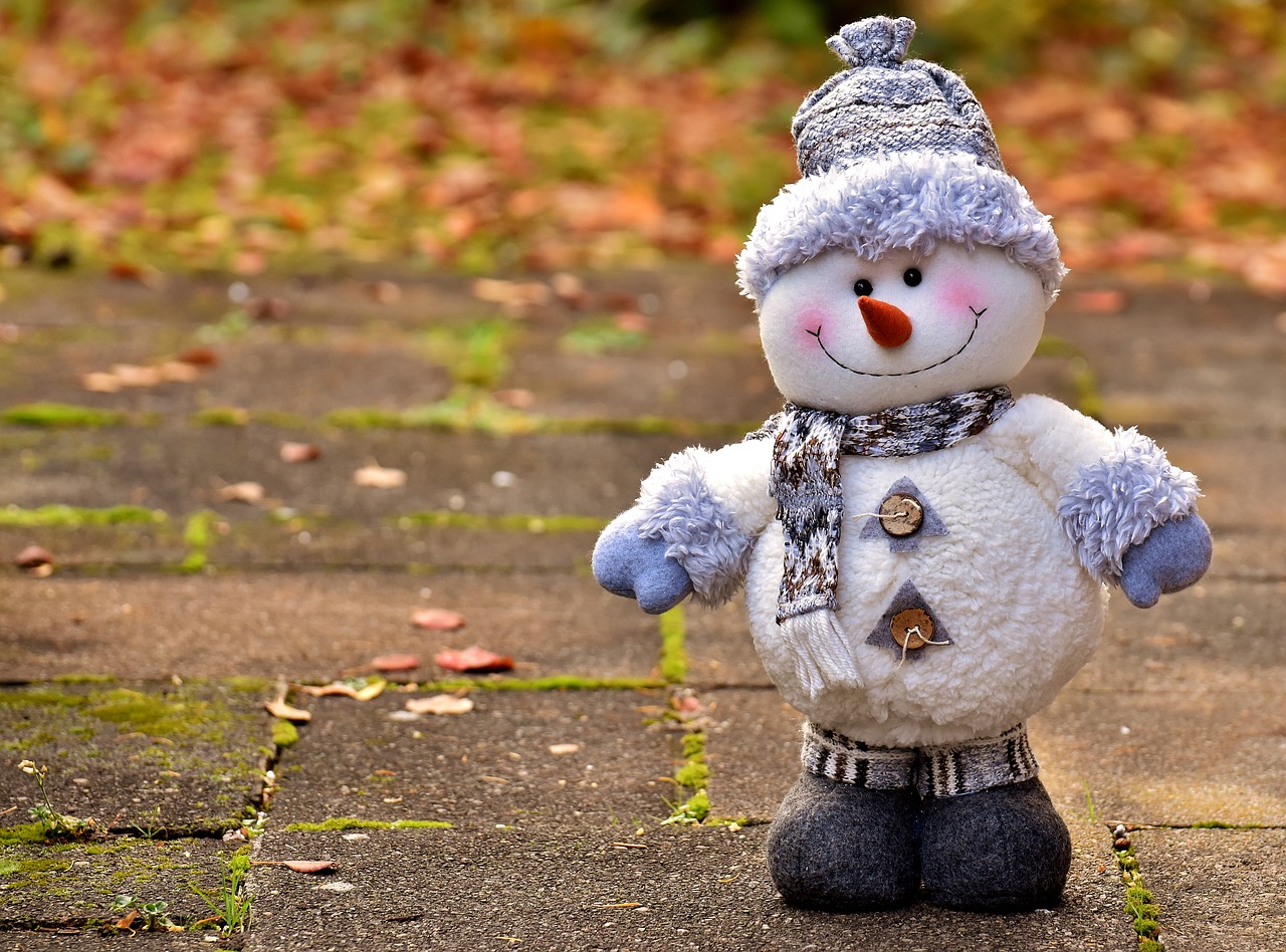 snow man figure christmas free photo