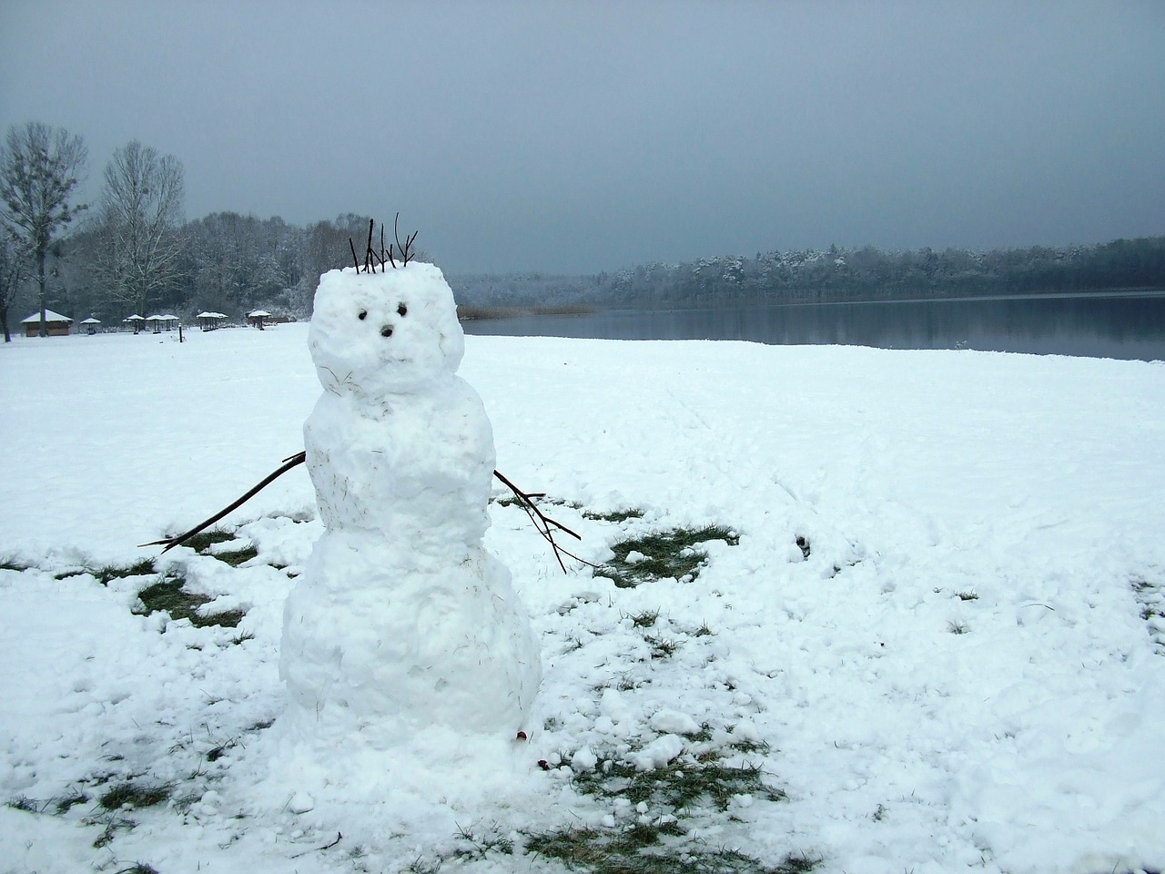 snow man winter snow free photo