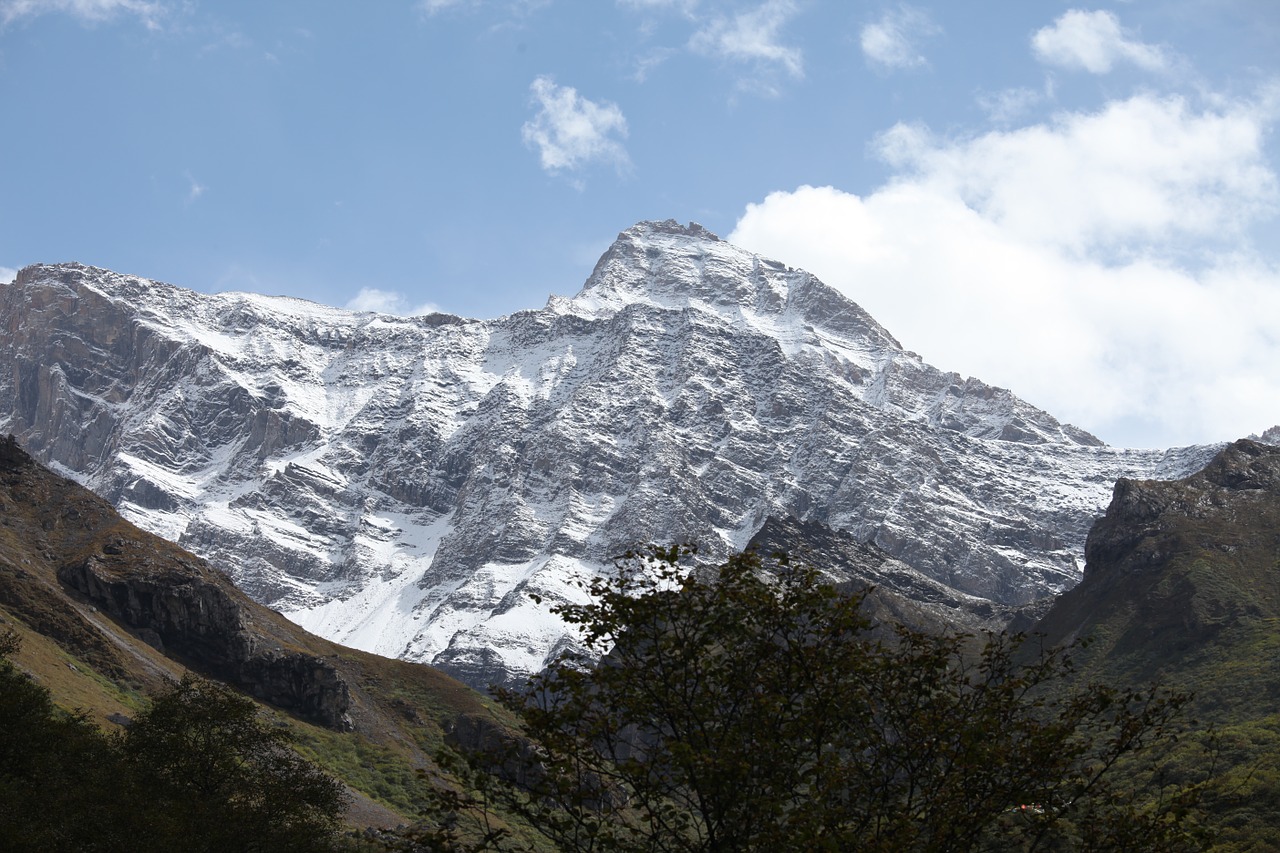 snow mountain views blue sky free photo