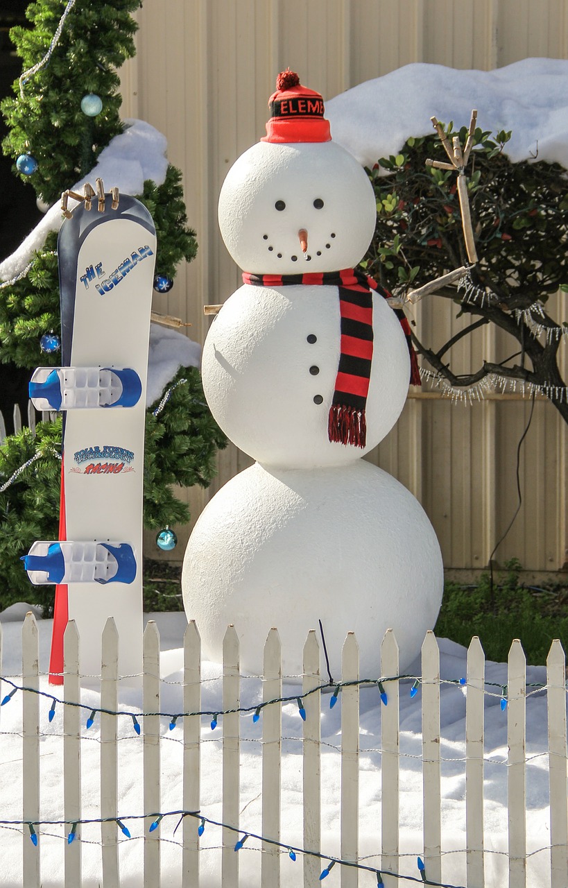 snowman snow christmas free photo