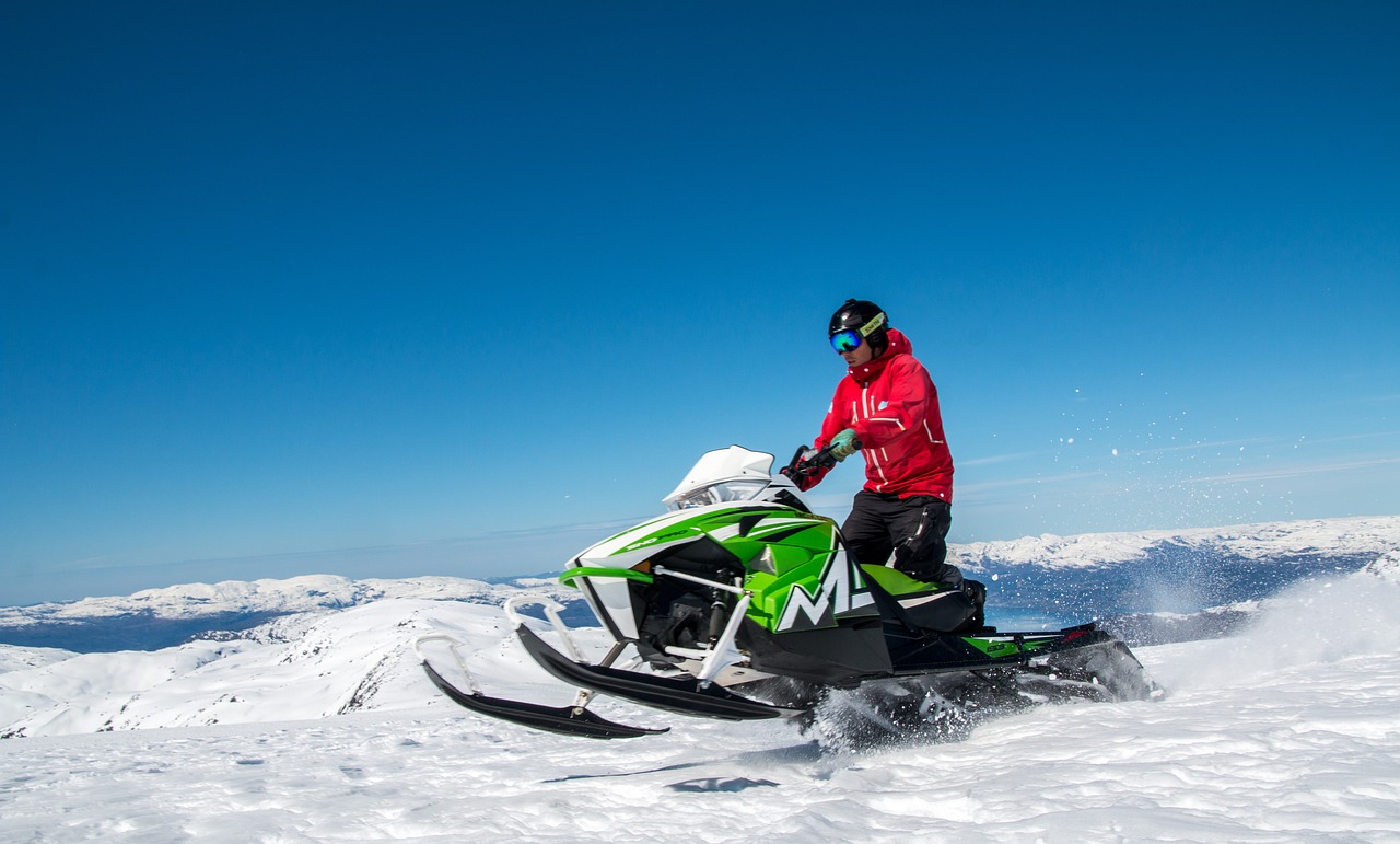 snowmobile jump extreme free photo
