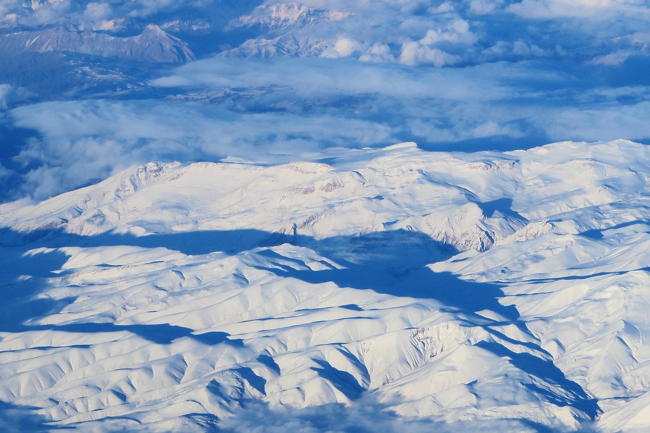 snowy mountains winter snow free photo