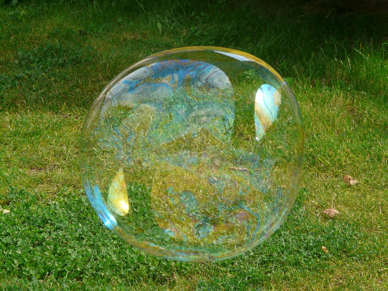 Soap Bubble Huge Large Shimmer Colorful Free Image From Needpix Com