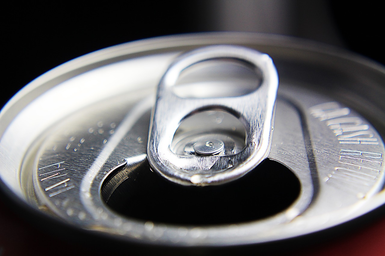 soda can aluminum free photo