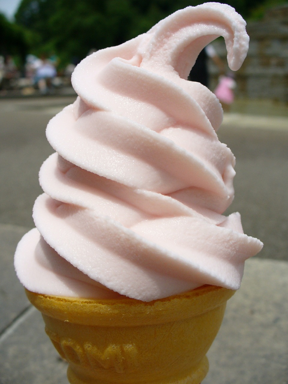 soft ice cream cone vanilla snack free photo