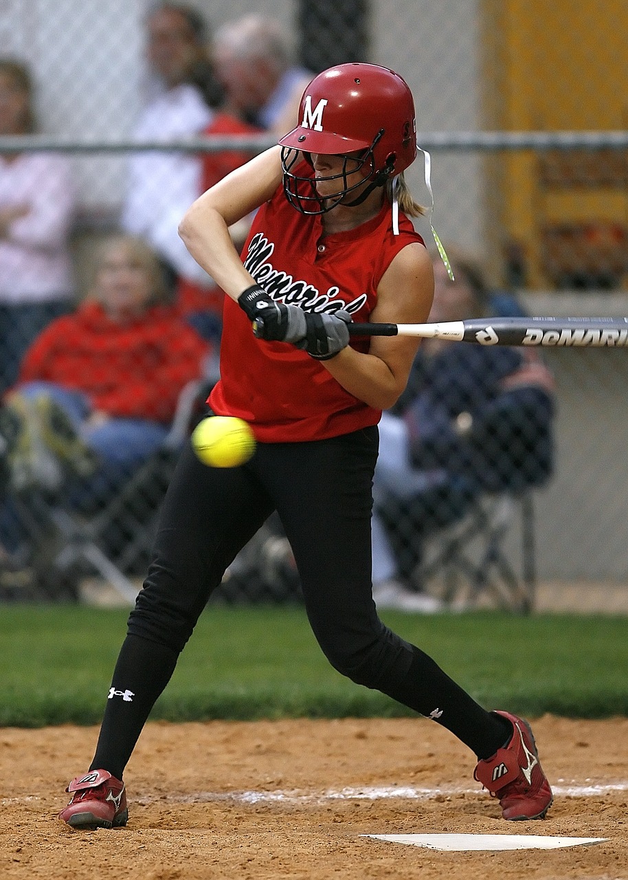 softball girls game free photo