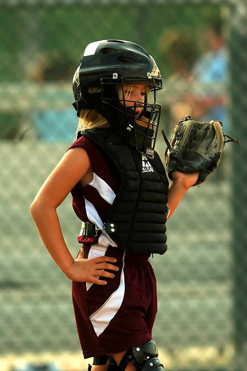 softball player catcher free photo