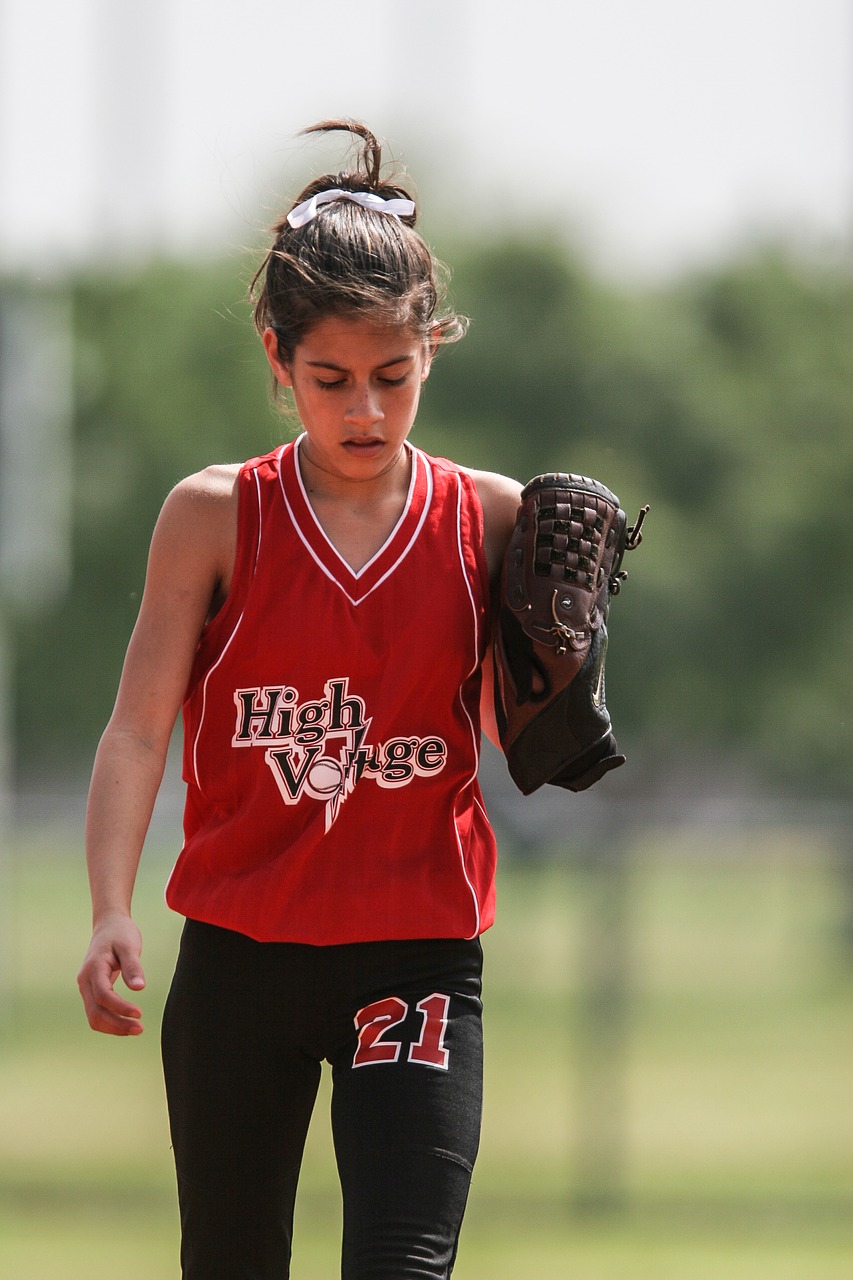 softball player female free photo