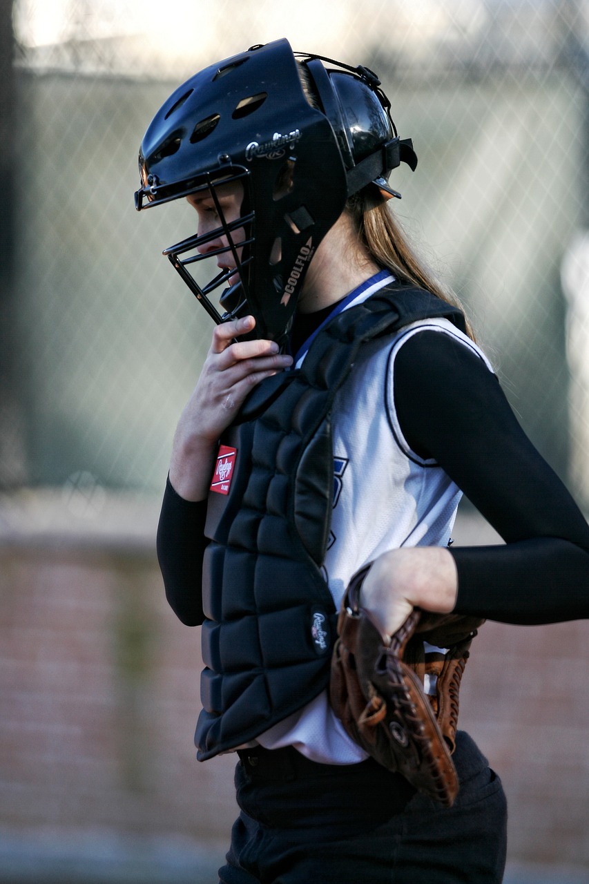 softball catcher girl free photo