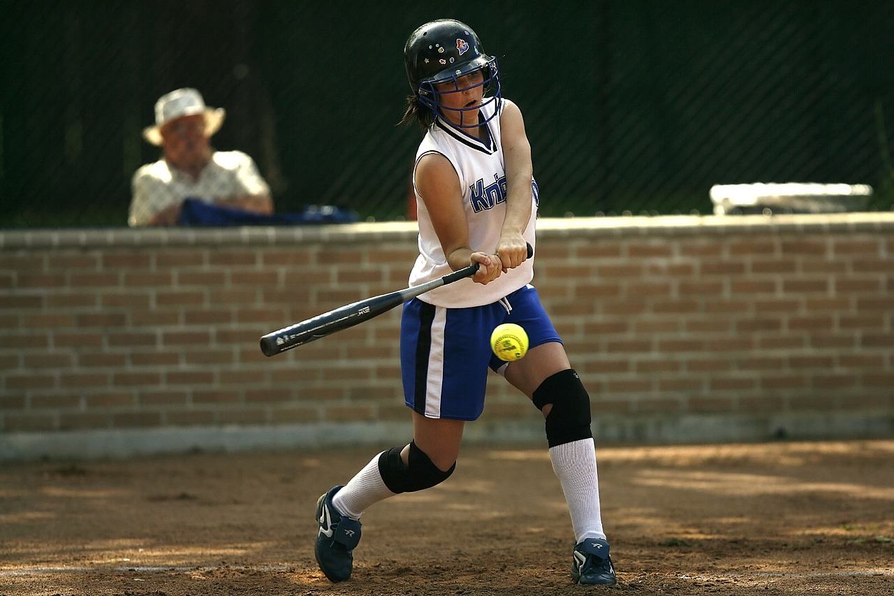 softball batter girl free photo