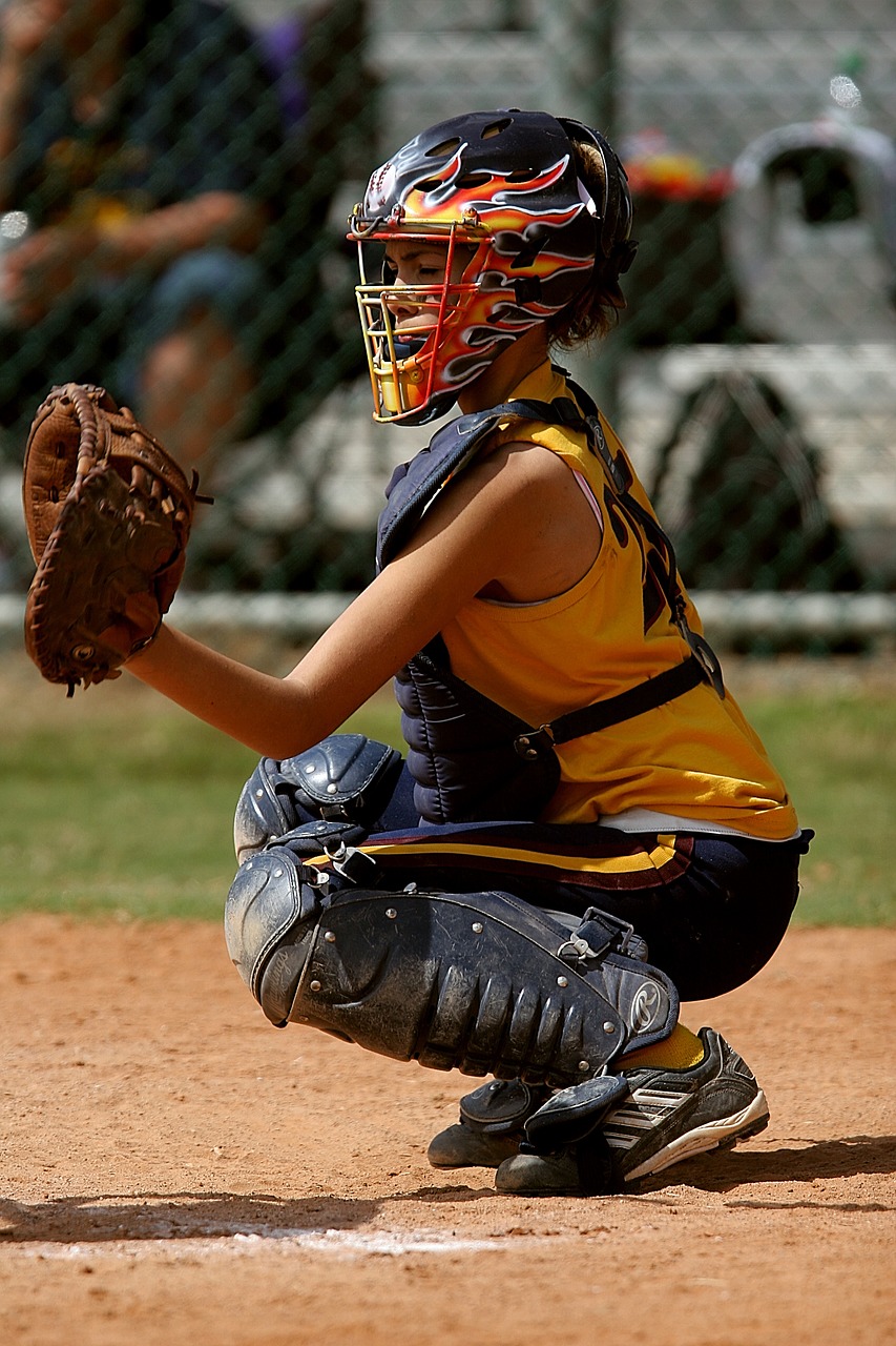 softball catcher female free photo