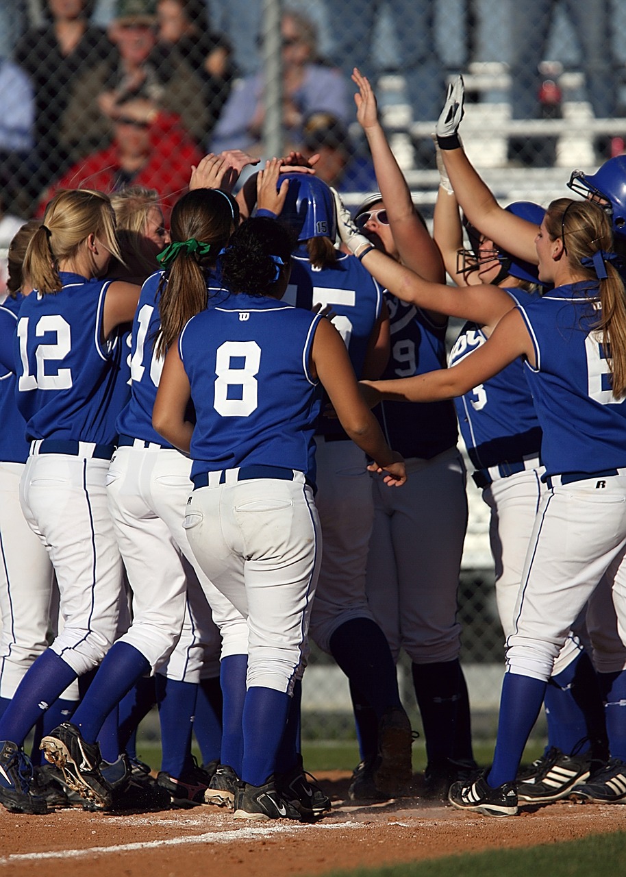 softball team celebration free photo