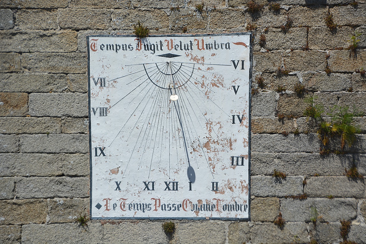 solar sun dial free photo