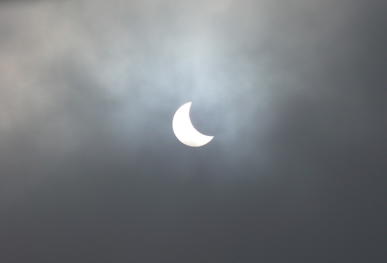 solar eclipse sun sky free photo