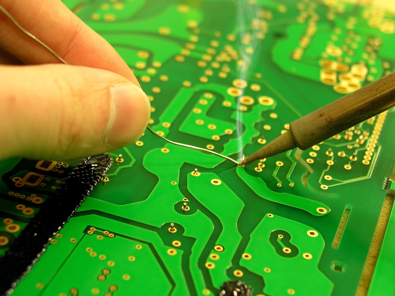 soldering circuitry electricity free photo