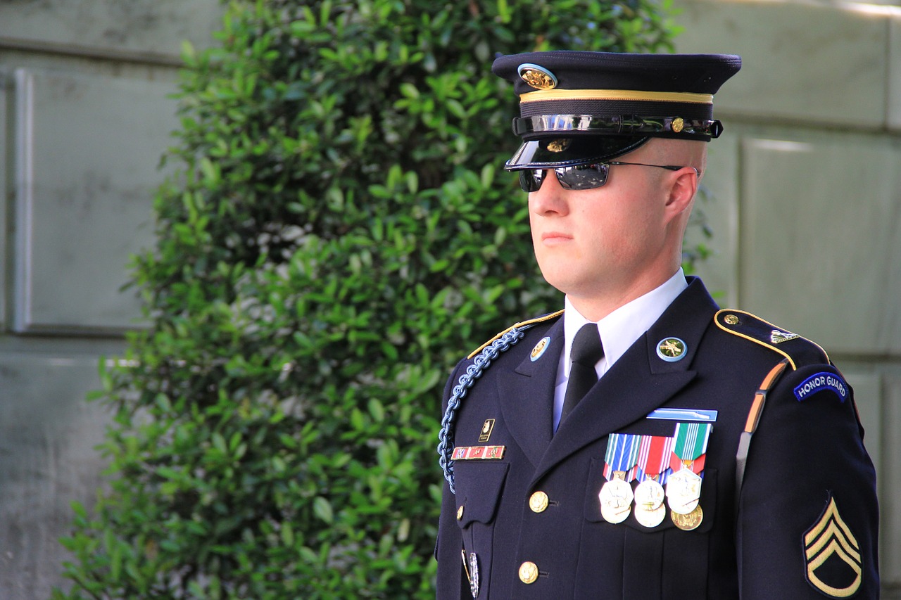 soldier of honor uniforms free photo