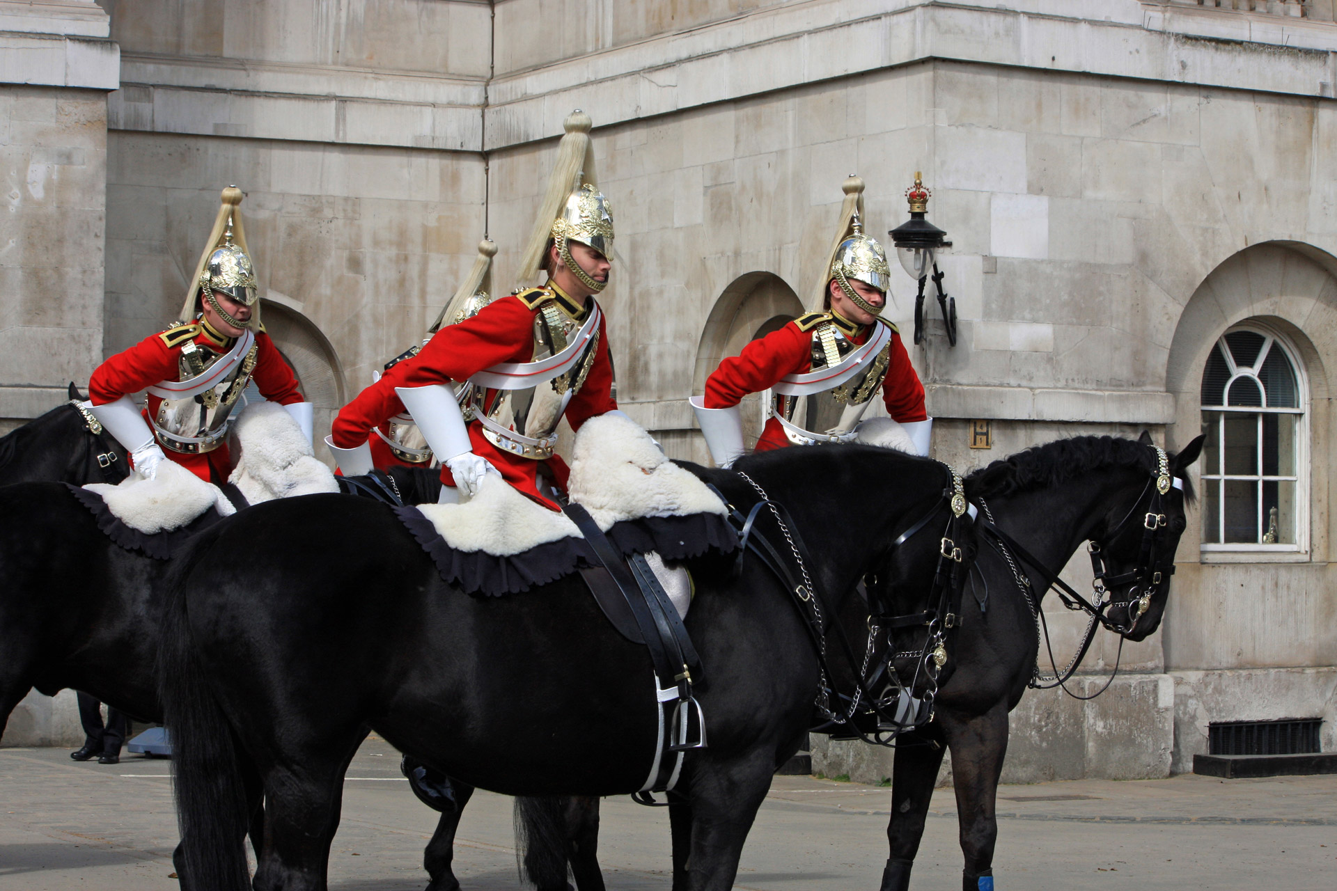mounted household cavalry soldiers household cavalry soldiers free photo
