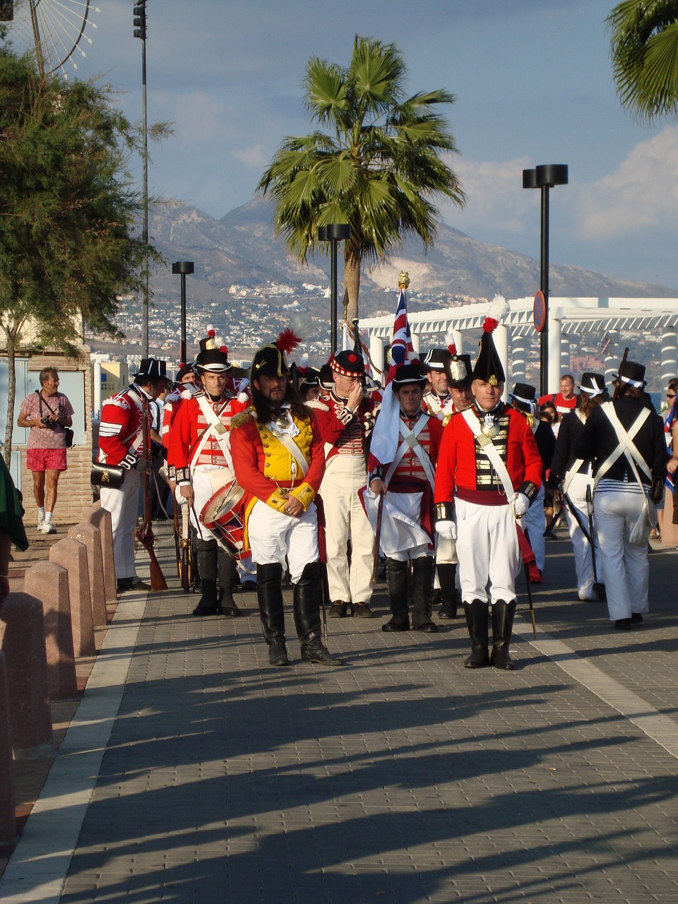 soldiers marching malaga spain soldiers costume free photo