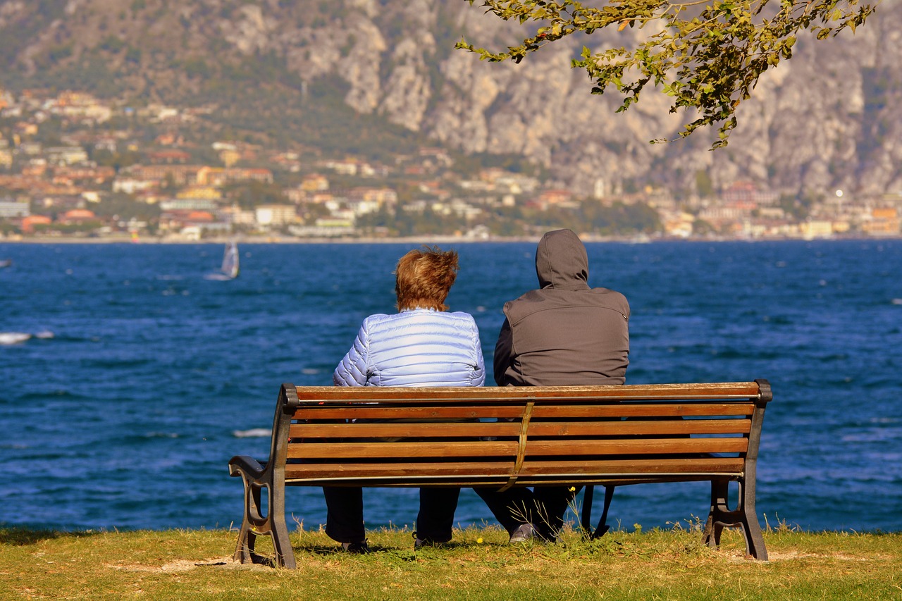 solitude couple elderly free photo