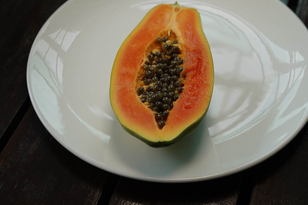 solo papaya green papaya papaya seeds free photo