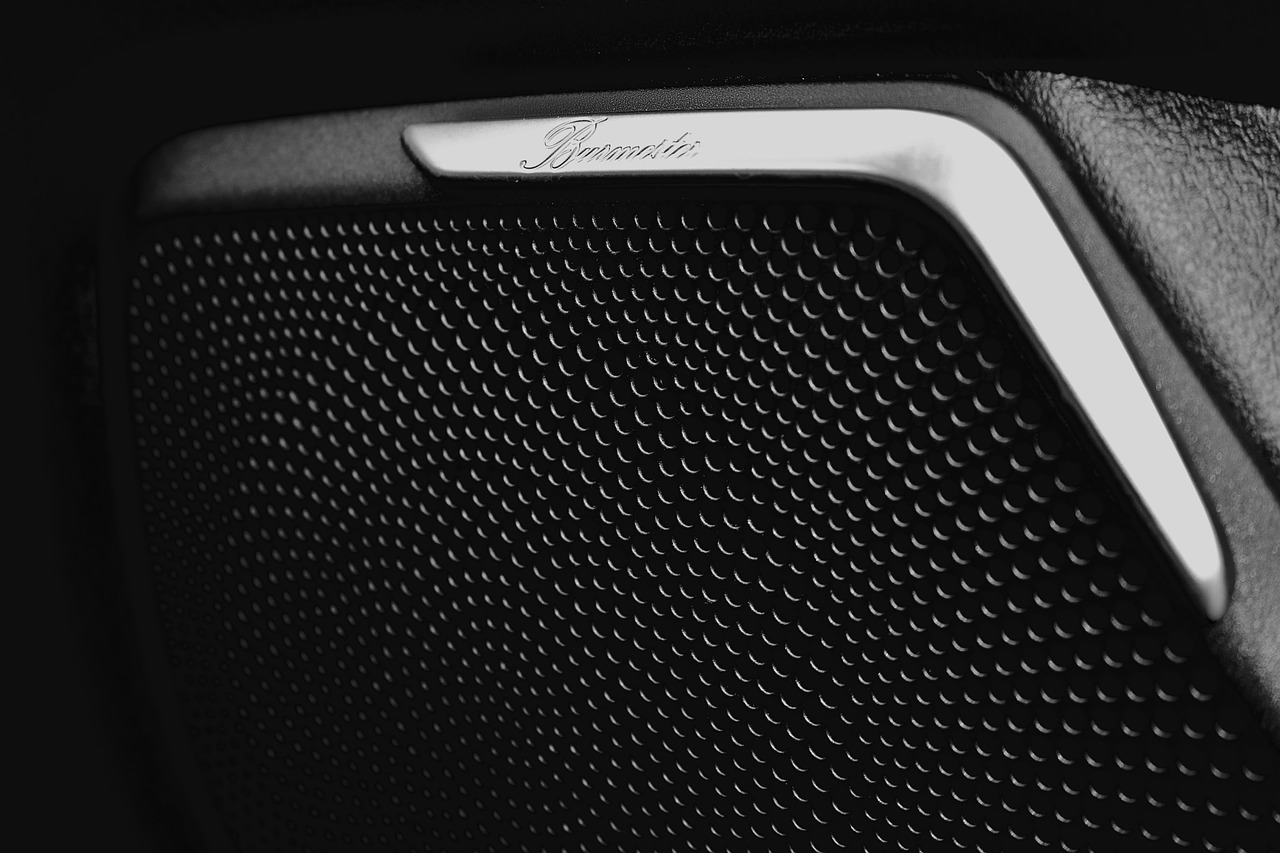 soundbox radio automotive free photo