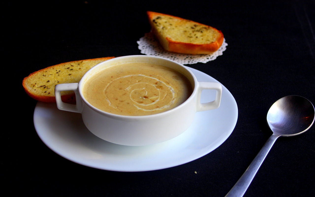 soup steaming bread free photo