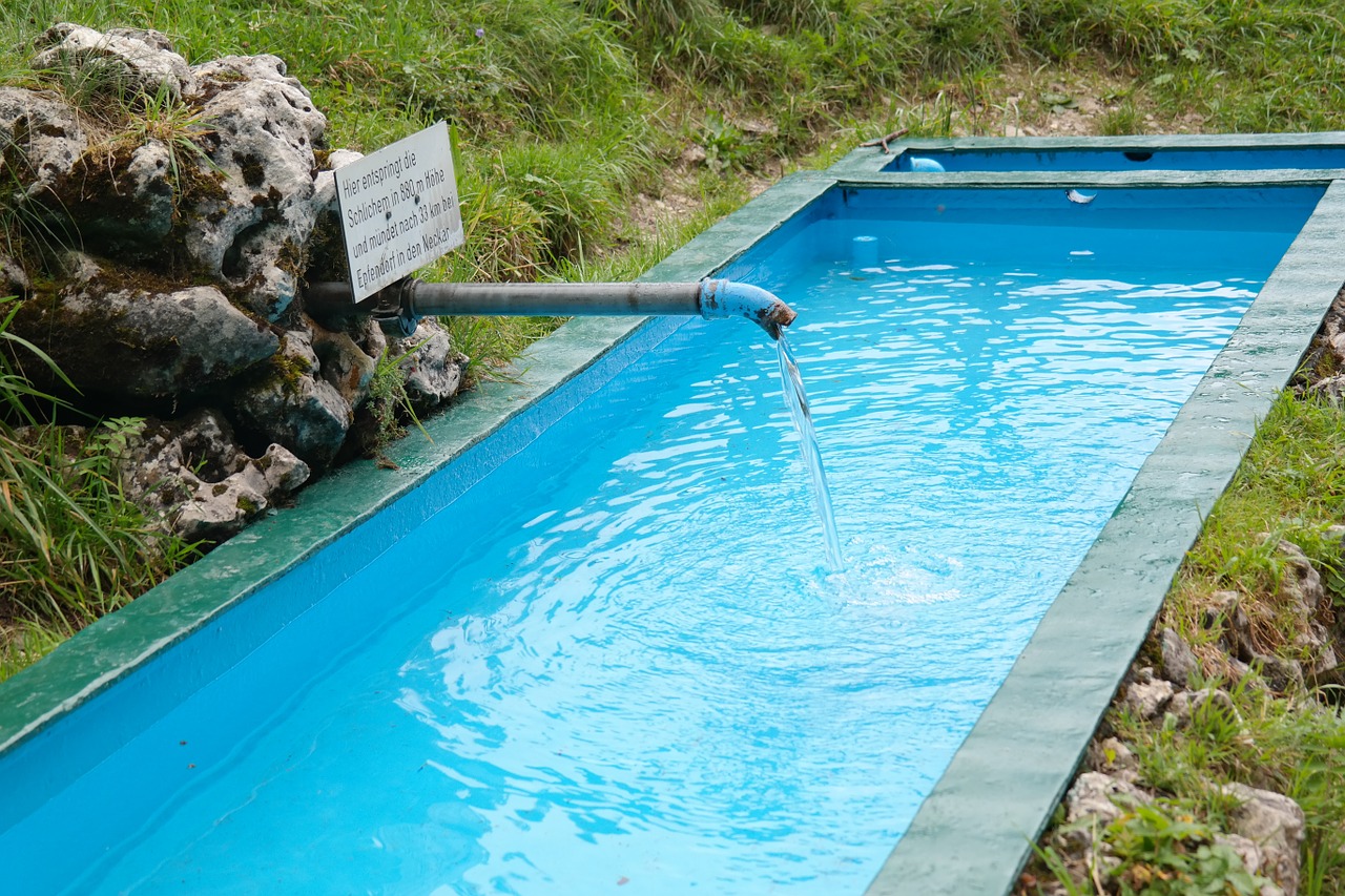 source pool basin free photo