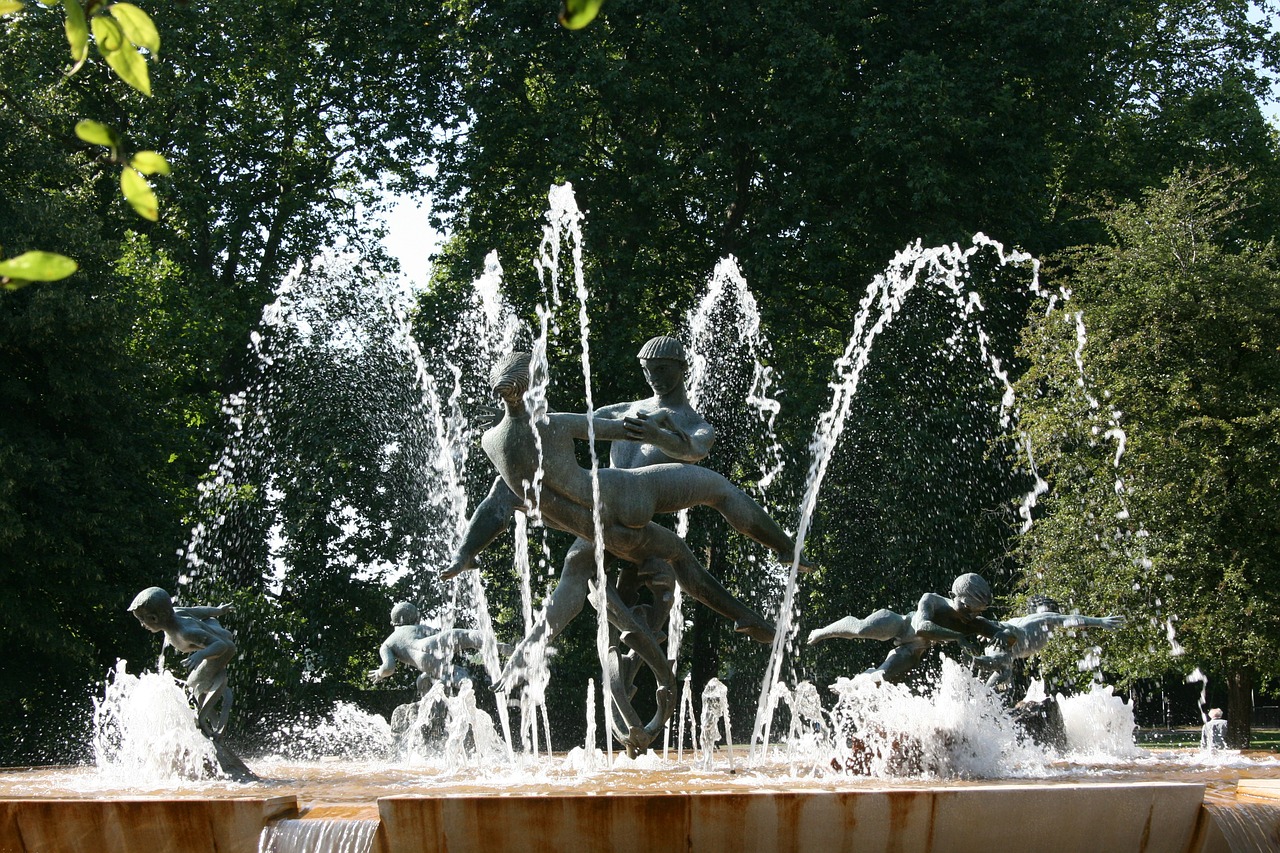 source water sculpture free photo
