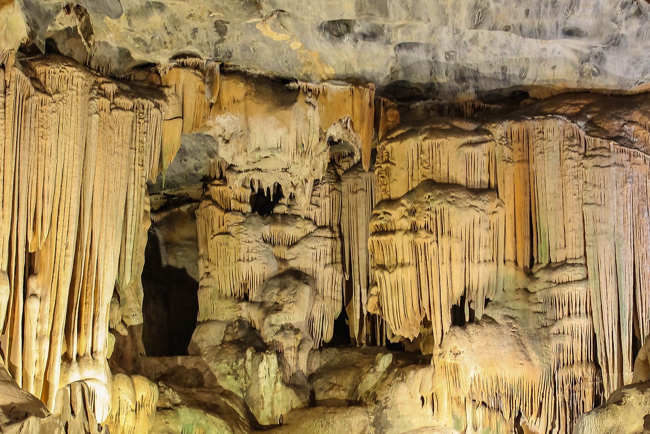 south africa  cango caves  caves stalagmites free photo