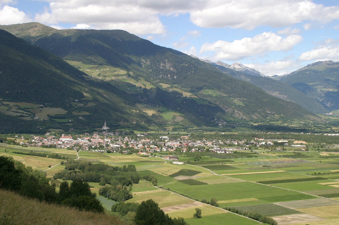south tyrol vintschgau italy free photo
