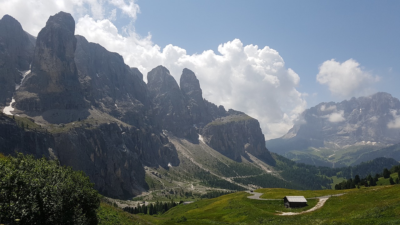 south tyrol  mountains  dolomites free photo