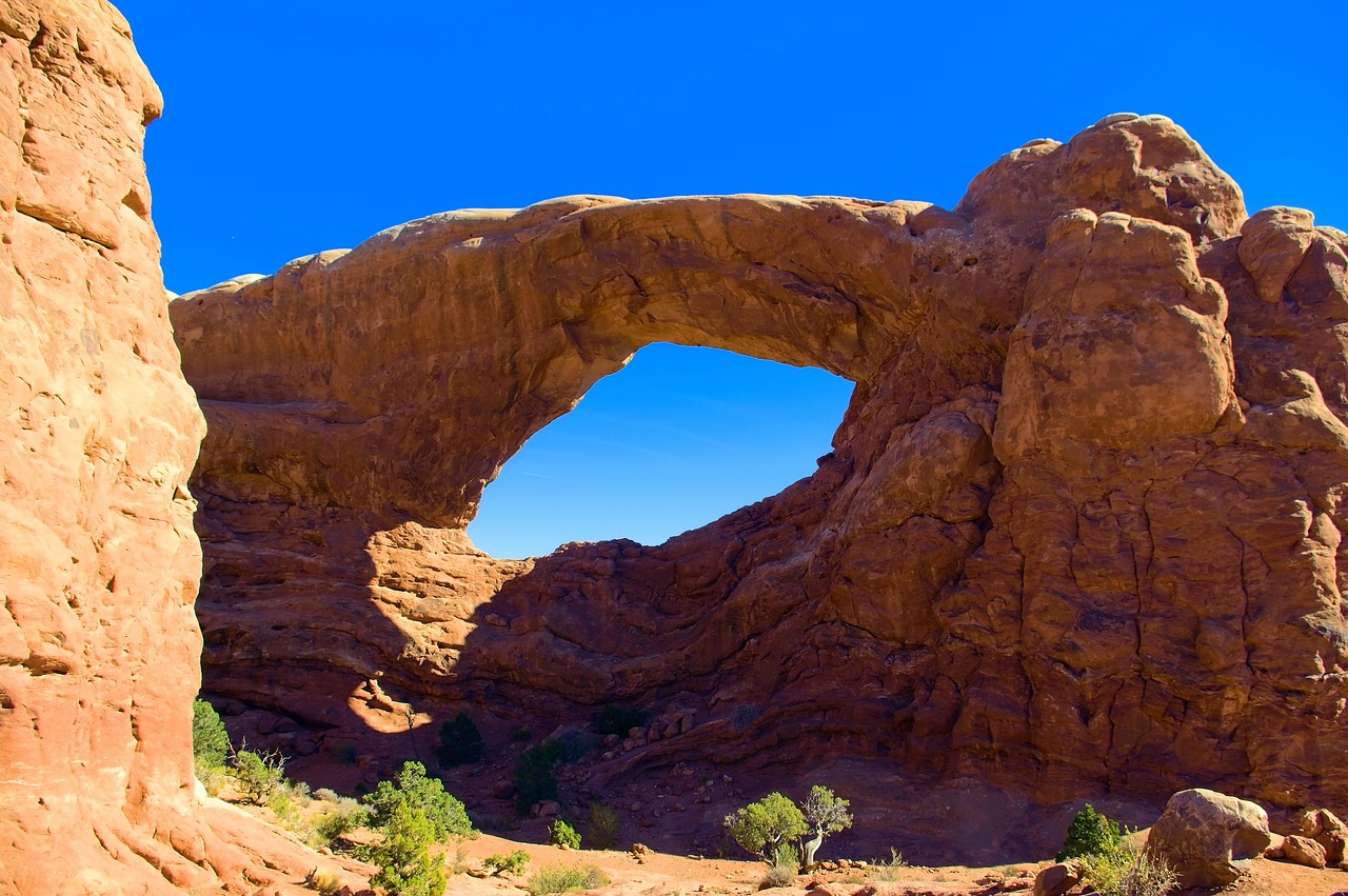south window arch  sandstone  arches free photo